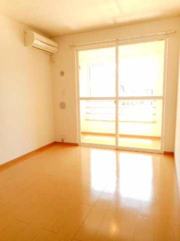 サンクレスト若草の居間・リビング