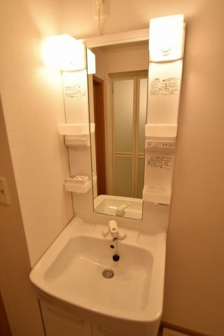 カーサ・インノバーレの洗面所