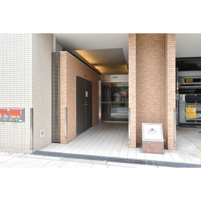 【エントランス】 | エグゼリエみなと通り