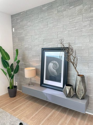 光と風が通う、仁川町の新築プロジェクトの居間・リビング