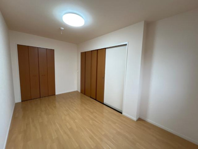 【寝室】 | ディアコート美田園Ⅰ | 南側洋室