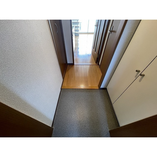 メゾンヌーヴェルの玄関|玄関