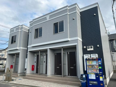 【外観】 | クレストⅢ | 外観写真（昼）