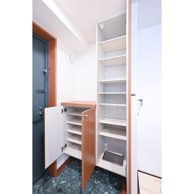 シューズボックス