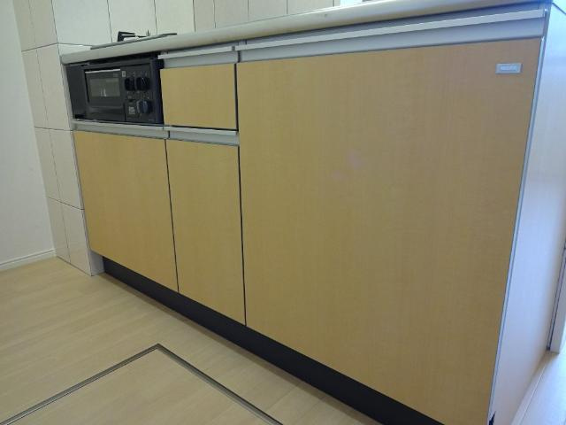 Ritz Elamicaのキッチン|下部収納