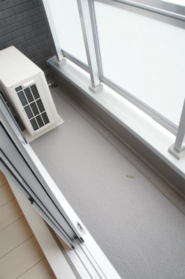 【バルコニー】 | リブリ・ラルジュ