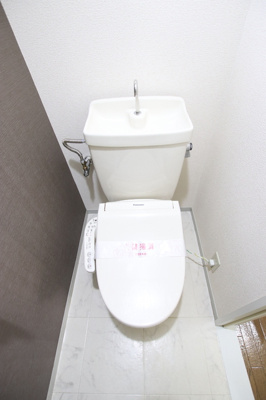 温水洗浄便座