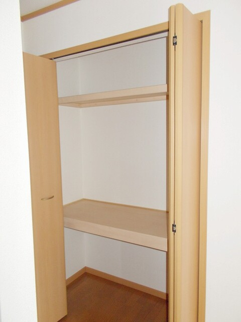 プラティーヌ総社Ｂの収納