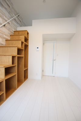 窓側からのお部屋です