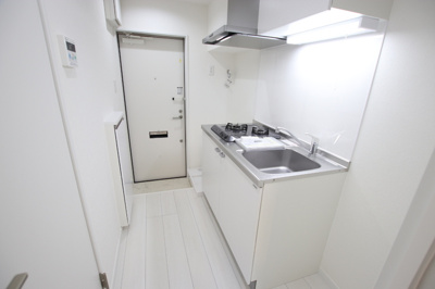 キッチンと玄関