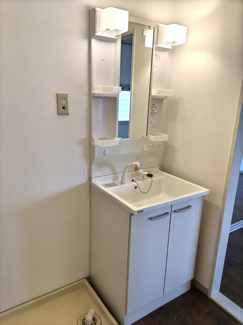 洗面化粧台※クリーニング前