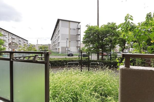 【庭】 | オークヒルズ香里弐番館