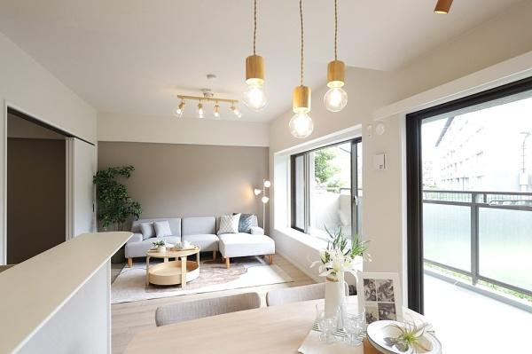 【居間・リビング】 | オークヒルズ香里弐番館