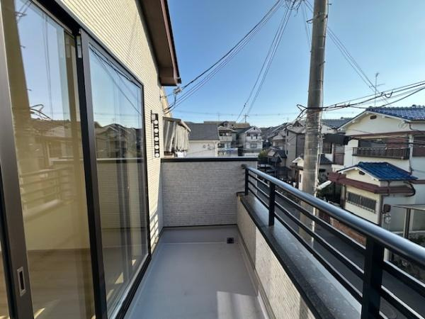 【バルコニー】