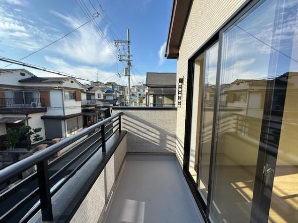 【バルコニー】