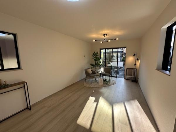 【居間・リビング】