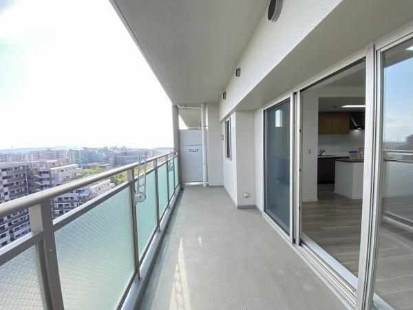 【バルコニー】 | フィレール西神南