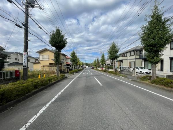 【前面道路含む現地写真】 | 牛久市南6丁目　通り沿いの土地