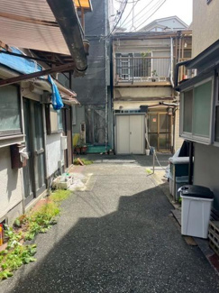 【前面道路含む現地写真】