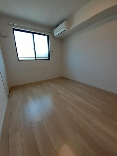 ヘッド　Ｂの洋室