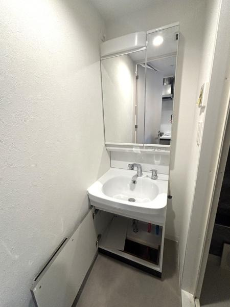 プレサンス大正エミナンスの洗面所|★人気の独立洗面台★