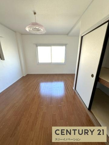 寄川ビルの内装|★広々リビング★