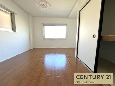 寄川ビルの洋室|★明るい洋室★