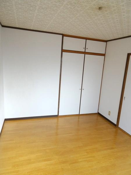 マンション西平の寝室|★各部屋収納が★