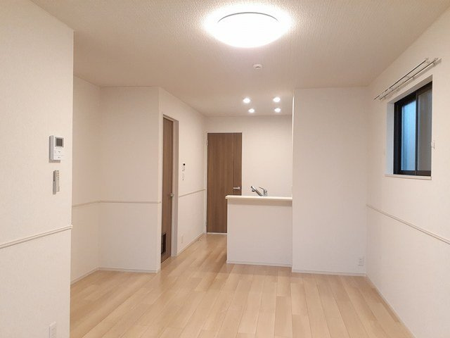 ミラノⅤ　Ａの居間・リビング|こちらの居間で趣味の時間をお楽しみください