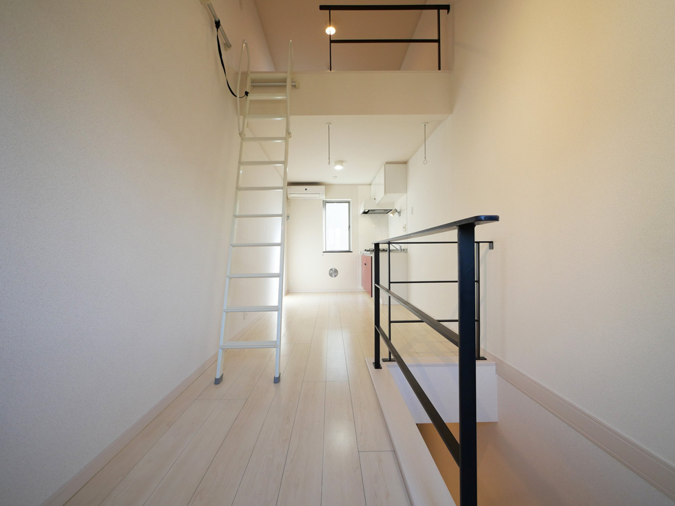 Ｆ－ｇａｒａｇｅ野方の内装