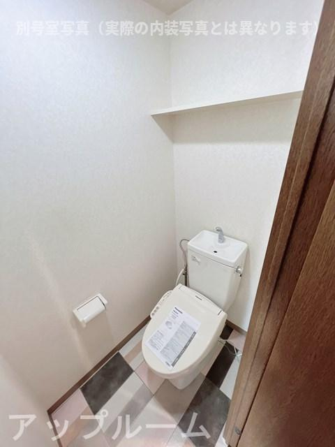 マ・メゾン小牧原北館のトイレ
