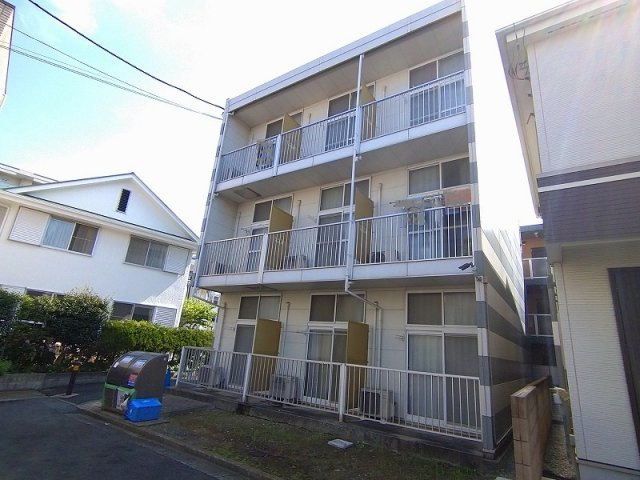 レオパレスペルア高津