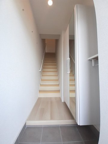 キャニオン・Ｍ　Ⅱの玄関