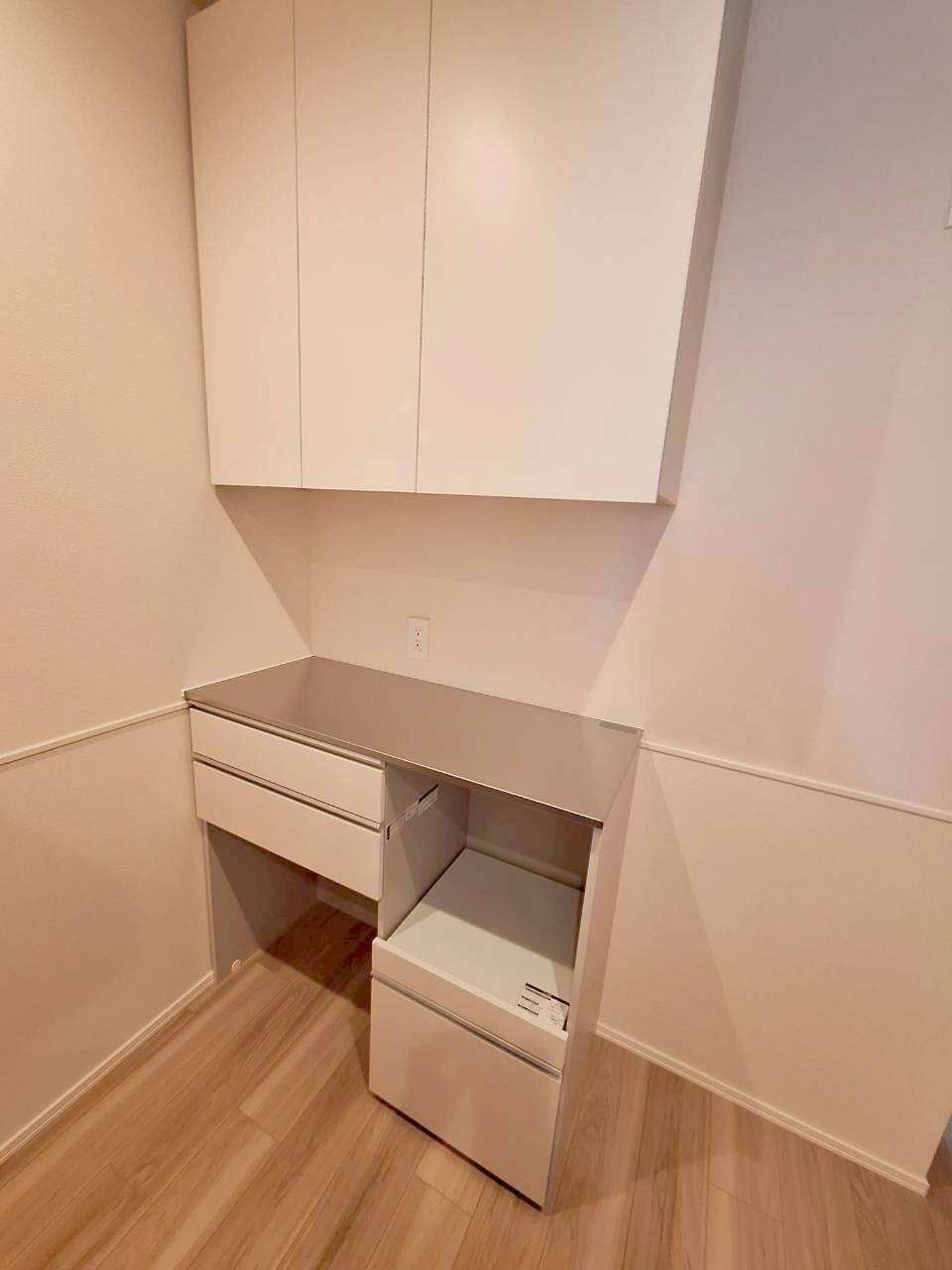 ル　リアンの内装|★備付食器棚★