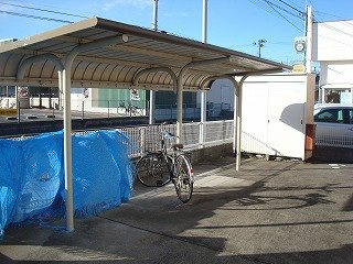 レオパレスＳｕｎ　Ｃｉｔｙのその他|駐輪場は屋根付きです。