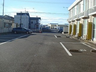 レオパレスＳｕｎ　Ｃｉｔｙのその他|駐車場は全部で12台分です。