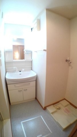 グランディ－ル夢咲Ａの洗面所