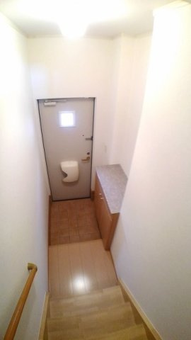 グランディ－ル夢咲Ａの玄関