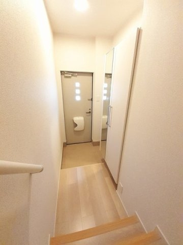 ラフレ－ズ　Ⅳの玄関