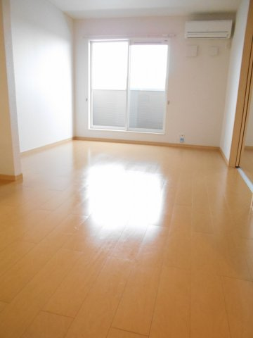 アウローラ　Ⅱの居間・リビング