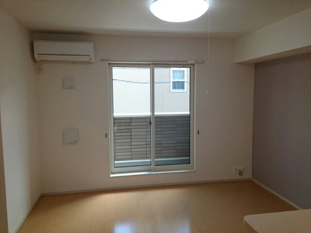 コンフォルトの居間・リビング