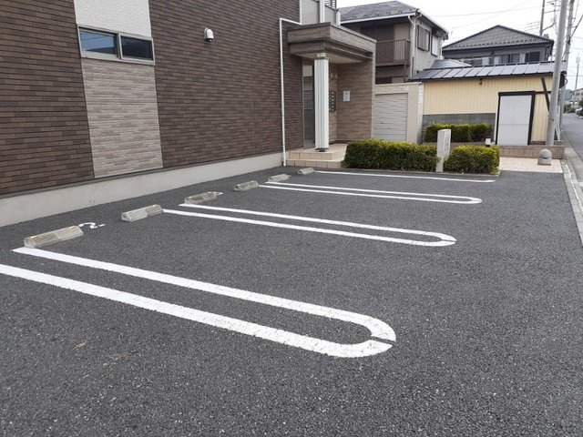 スペランツァの駐車場