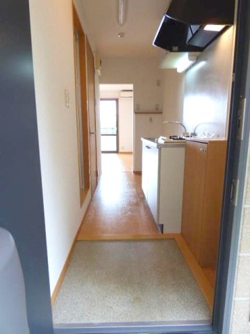 フィオーレ南太田の玄関