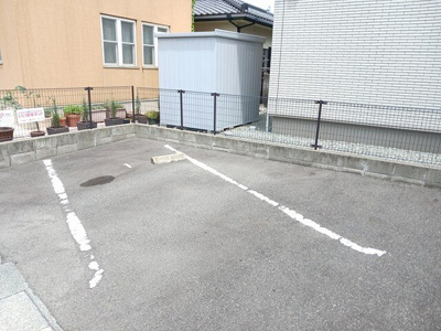 【駐車場】 | ルトンセラン