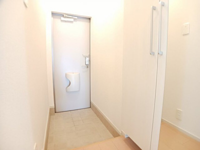 【玄関】 | ルトンセラン