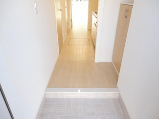 【玄関】 | Villa BelltreeⅡ | 玄関