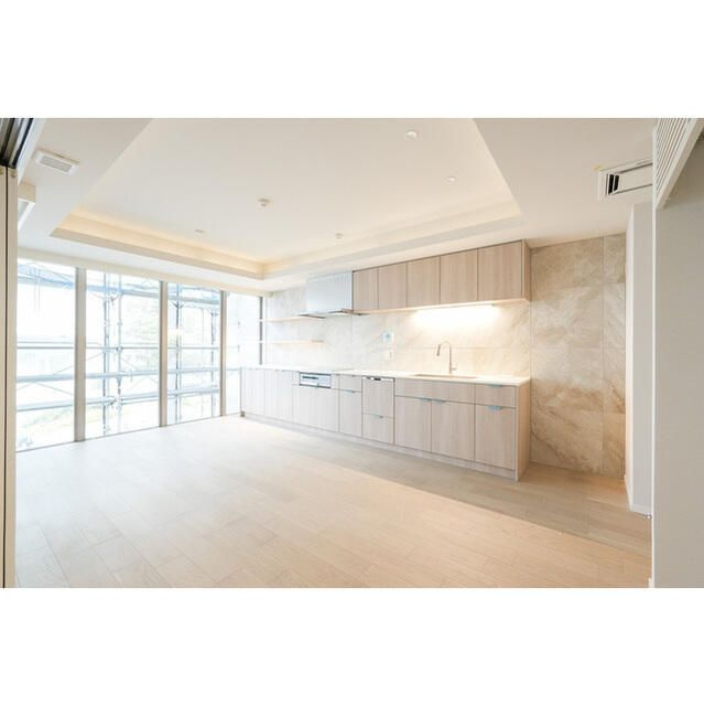 ストーリア赤坂の居間・リビング