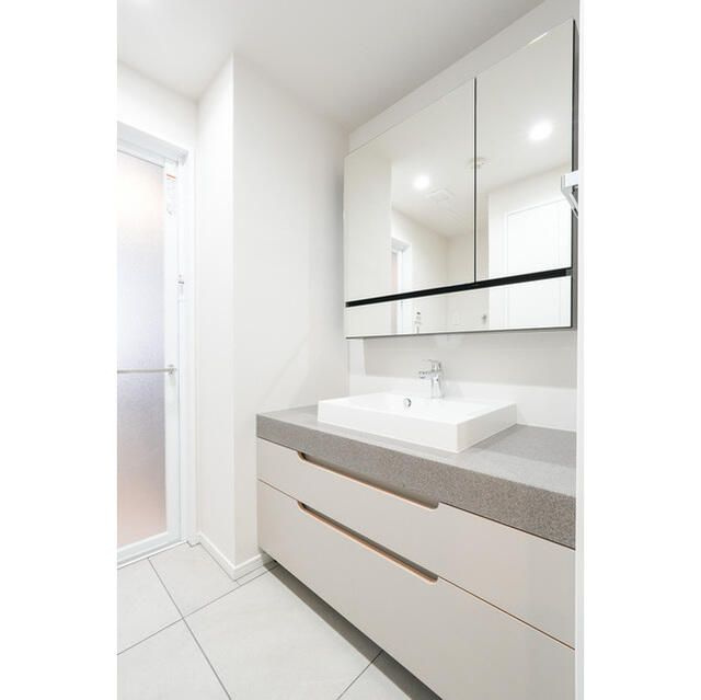 ストーリア赤坂の洗面所