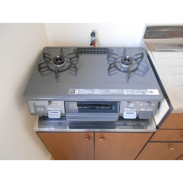 ワラヤビルのキッチン|2口ガスコンロ