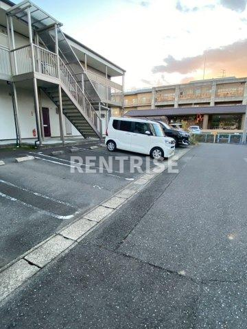 マイキャッスル3の駐車場